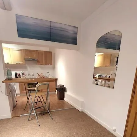 Les Petits Maillots Hyper Centre 4 Voyageurs By Holidieppe *